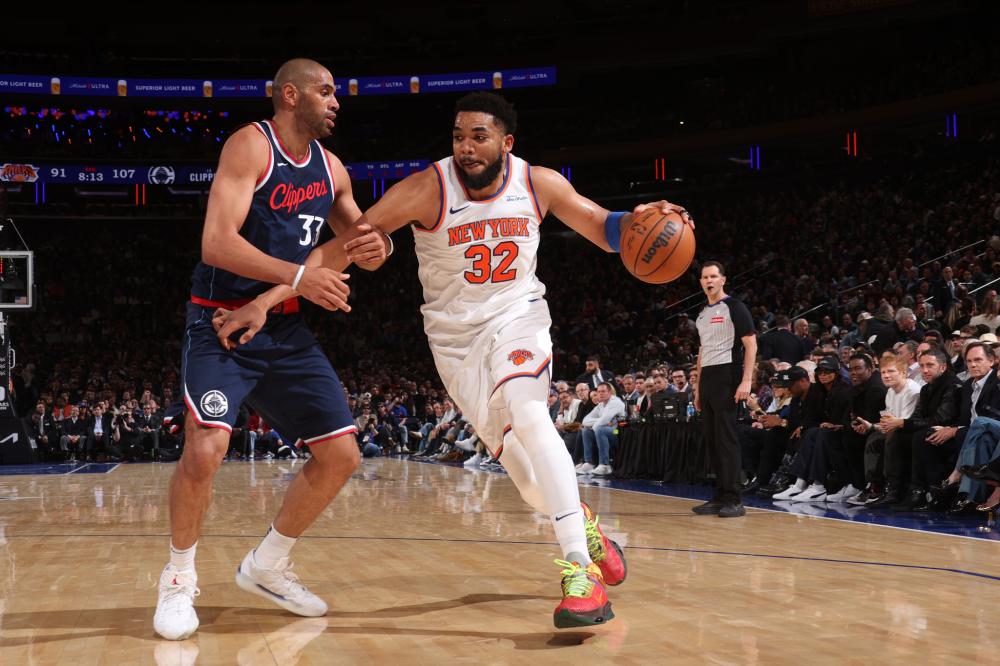 舞台上为国 舞台上为国