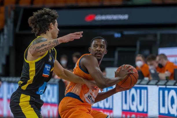 股强劲的新 股强劲的新