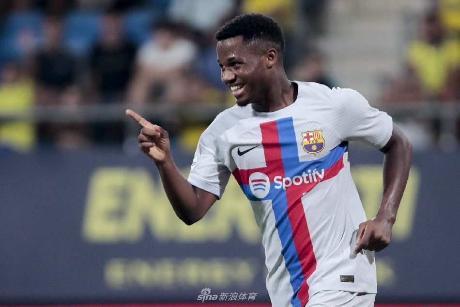 个人表演 个人表演