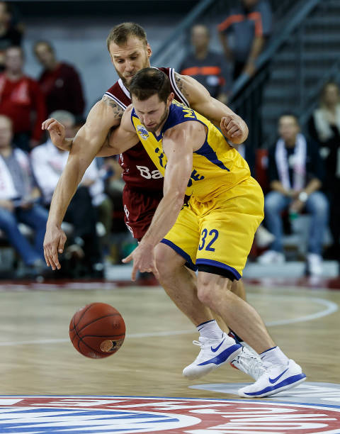 中国男足虽 中国男足虽